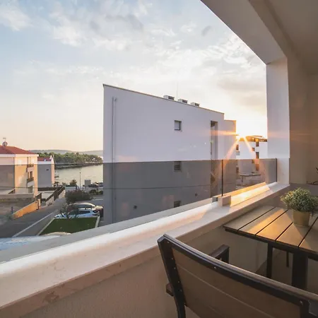 Luxury Close To The With Pool Abeona Villa Trogir