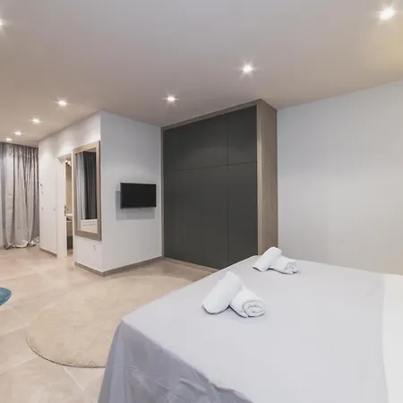 Luxury Close To The With Pool Abeona Villa Trogir